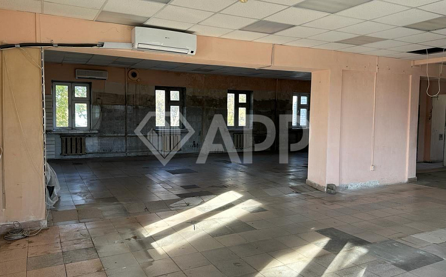 Сдаю помещение 160м² на трафике, 2 этаж, в отдельно стоящем здании фото