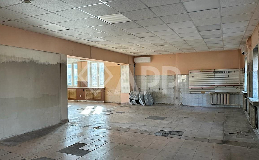 Сдаю помещение 160м² на трафике, 2 этаж, в отдельно стоящем здании фото