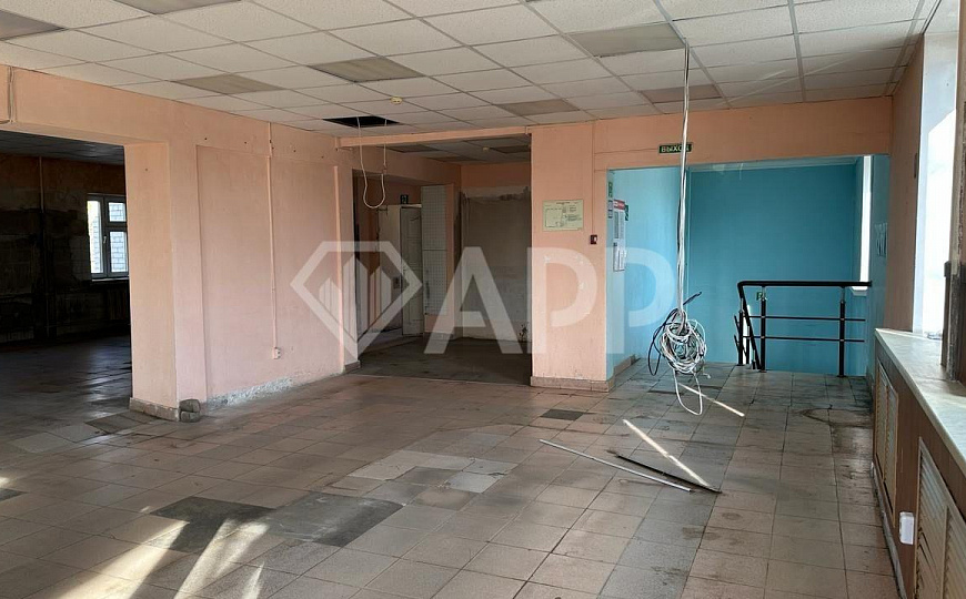 Сдаю помещение 160м² на трафике, 2 этаж, в отдельно стоящем здании фото