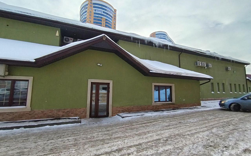 Сдам три офиса 20 м², 32,5 м², 130 м². фото