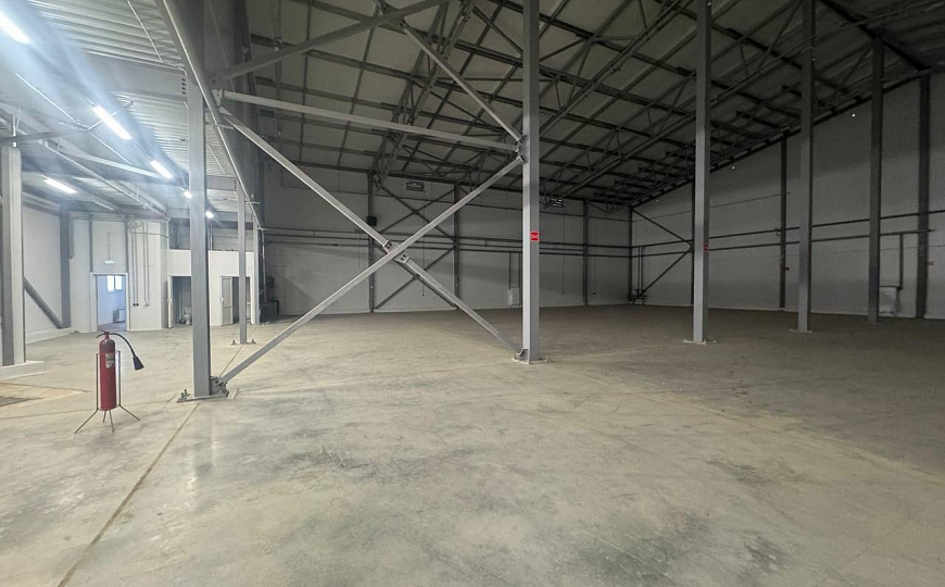 Складские помещение ,от 1366м2 фото