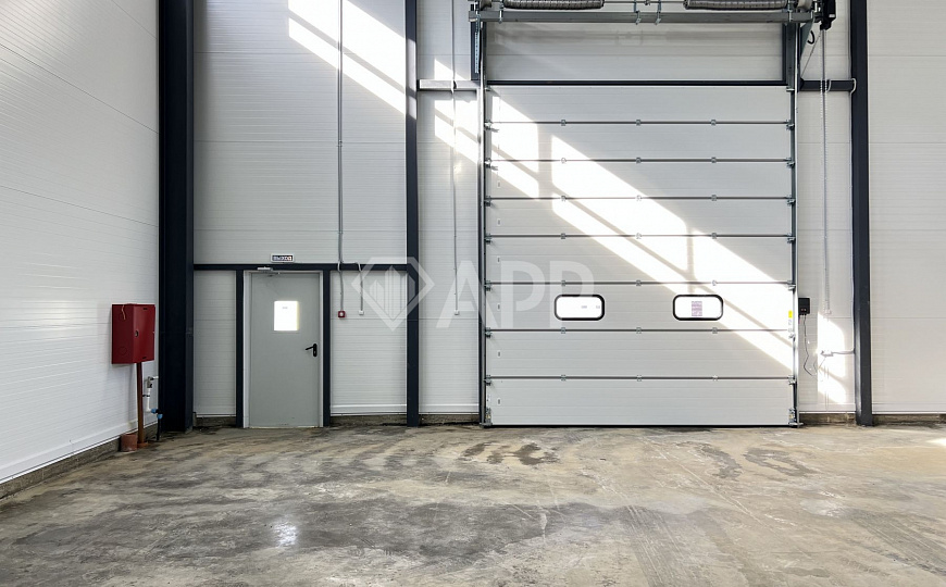 Сдаю теплое складское помещение, 890 м² фото