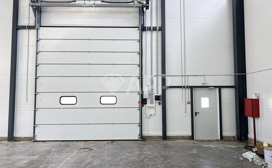 Сдаю теплое складское помещение, 890 м² фото