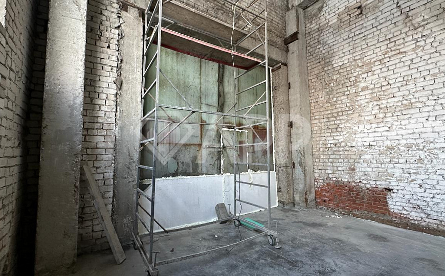 Сдаю теплое производственно/складское помещение 311 м² на территории базы в районе Тэцевской фото