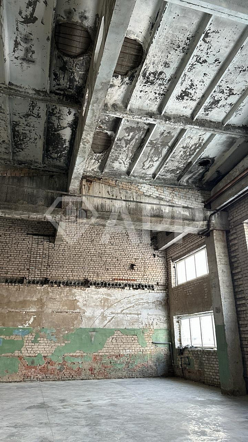 Сдаю теплое производственно/складское помещение 311 м² на территории базы в районе Тэцевской фото