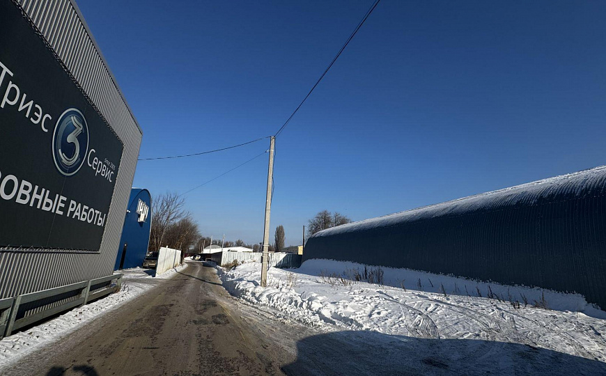 Производственный ангар и земельный участок фото