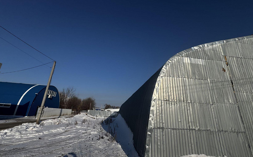 Производственный ангар и земельный участок фото