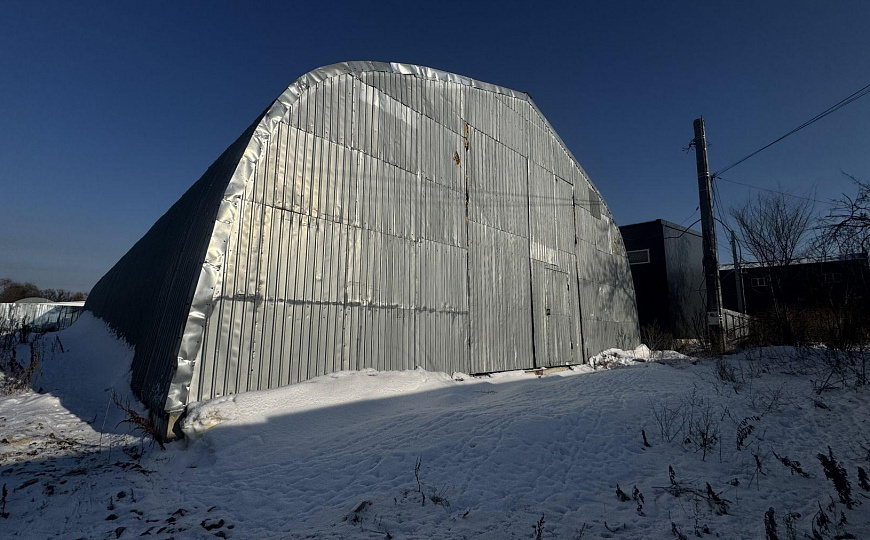 Производственный ангар и земельный участок фото