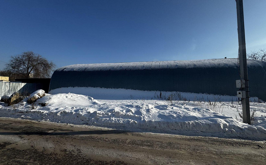 Производственный ангар и земельный участок фото