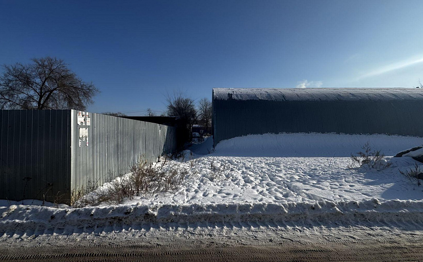 Производственный ангар и земельный участок фото