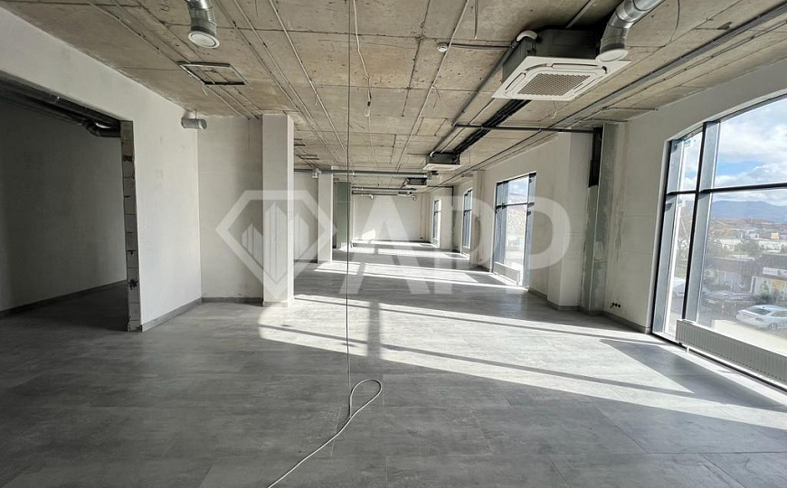 Сдам торговое помещение, 280 м² фото