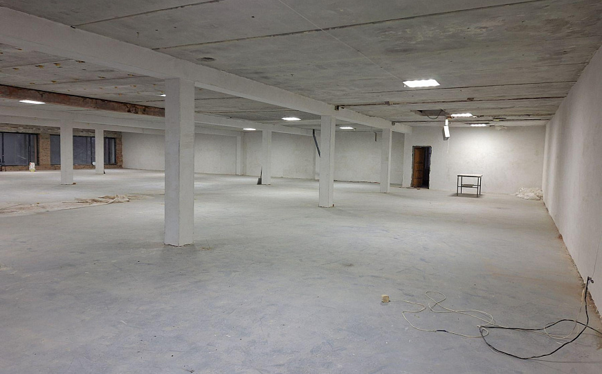 Продам отдельно стоящее здание, 2 200 м² фото