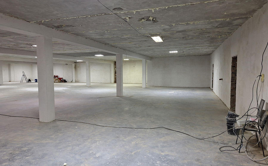 Продам отдельно стоящее здание, 2 200 м² фото