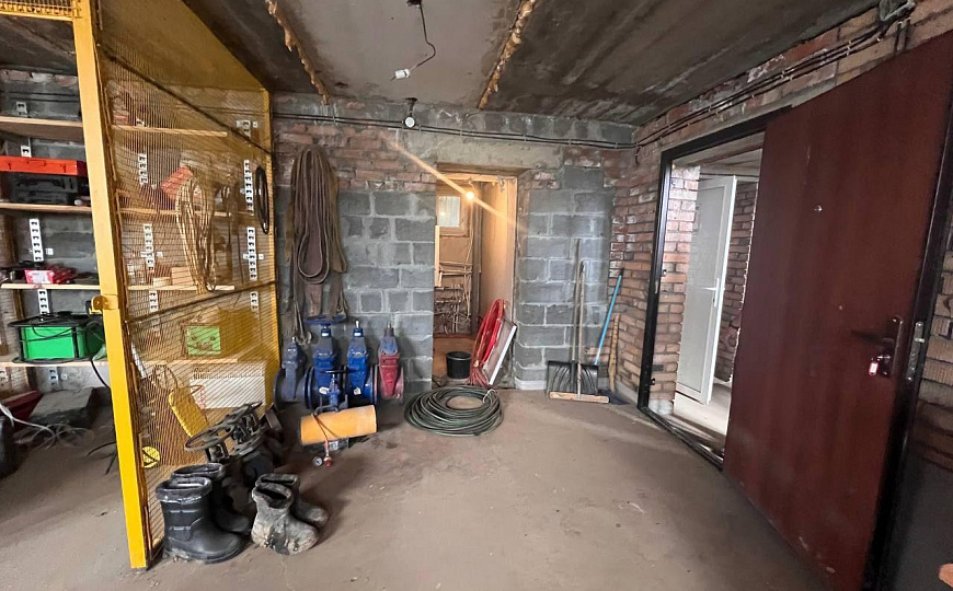 Продается здание 285м2 на первой линии фото