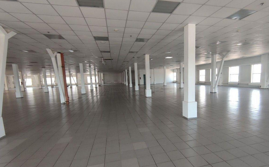 Бизнес-центр/офисный центр, 700 м² фото