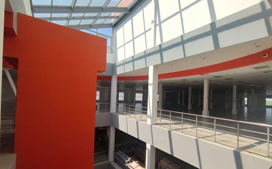 Бизнес-центр/офисный центр, 700 м² фото