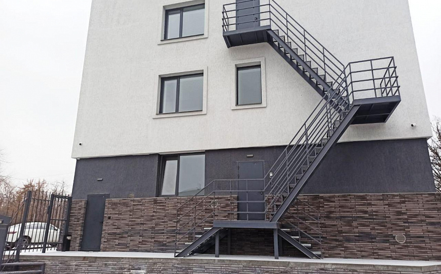 Офис 311м² на первой линии. фото