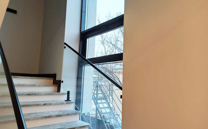 Офис 311м² на первой линии. фото