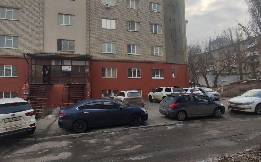 Здание с арендаторами, 2 136,9 м² фото