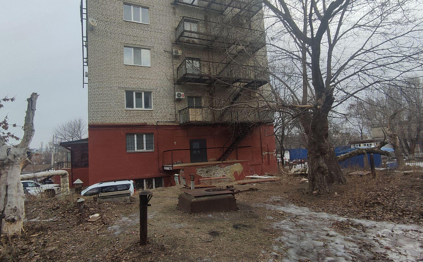 Здание с арендаторами, 2 136,9 м² фото