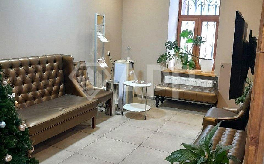 Здание в Хамовниках 831 м2 фото