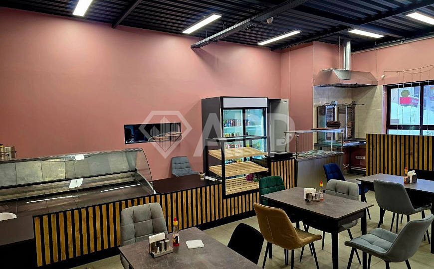 Сдается новое псн 100 метров со свежим ремонтом под общепит фото