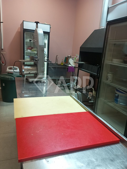 Сдается новое псн 100 метров со свежим ремонтом под общепит фото