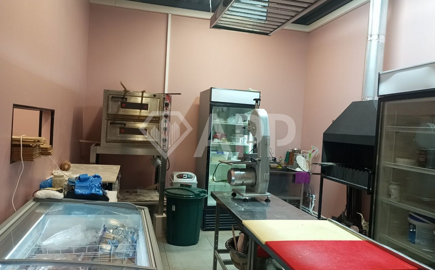 Сдается новое псн 100 метров со свежим ремонтом под общепит фото