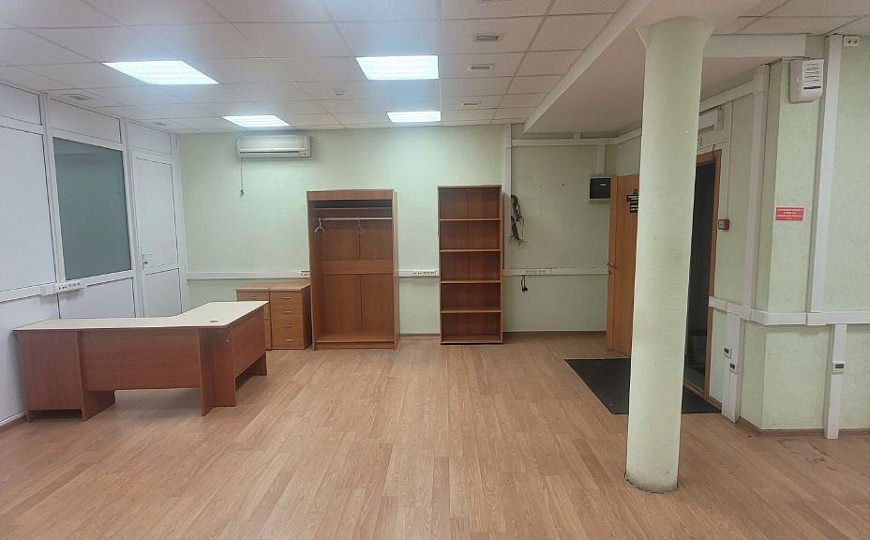 Производственная база. Центр. 6318 м2 фото