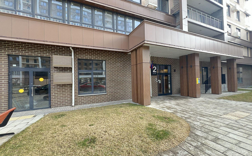 Сдаю торговое помещение, 55,3 м² фото