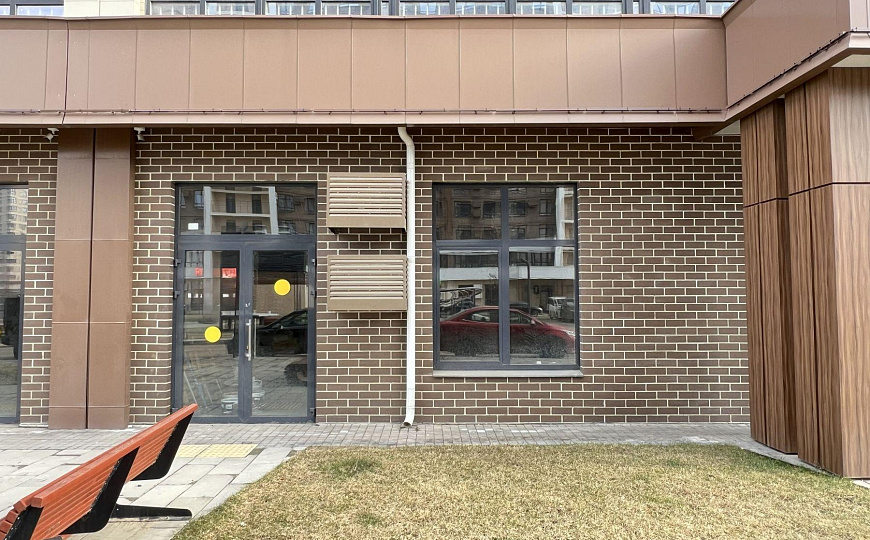 Сдаю торговое помещение, 55,3 м² фото