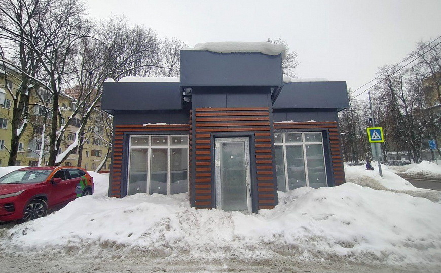 сдам помещение в обжитом оживленном районе фото