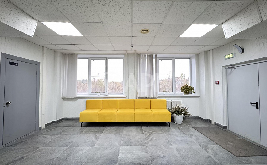 Офисное помещение 72,7 кв.м фото