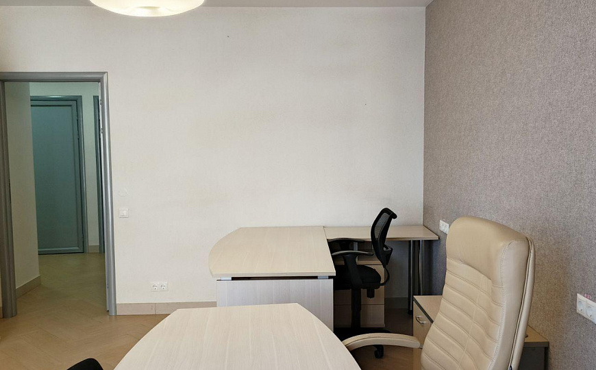 Статусный офис в историческом центре 124.7 м2 фото