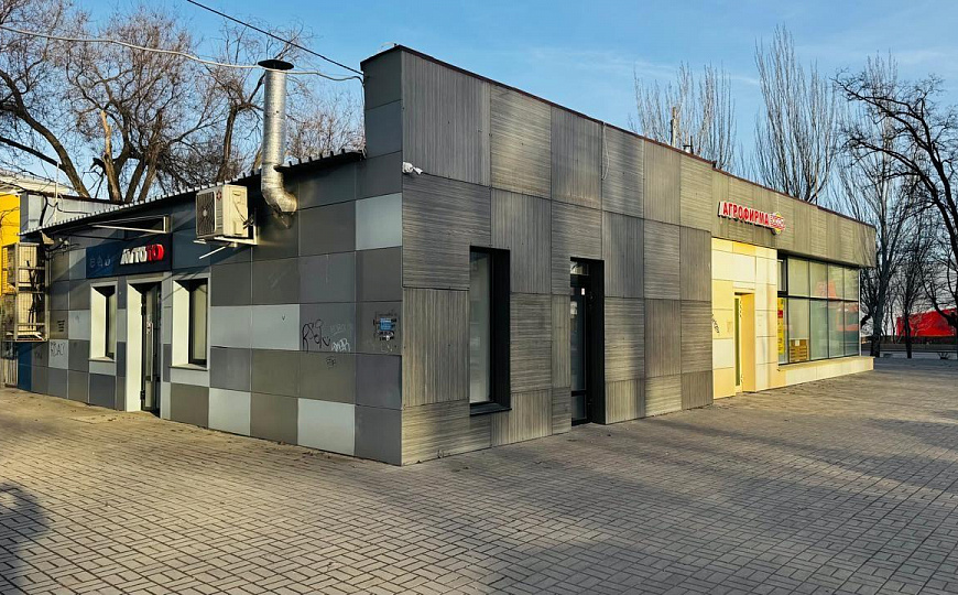 Площадь в торговом комплексе, отд. вход, 39,3 м² фото