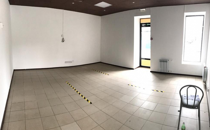 Площадь в торговом комплексе, отд. вход, 39,3 м² фото