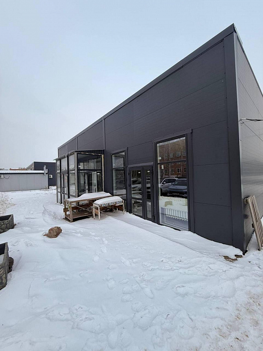 Помещение на первой линии ,197 кВм фото