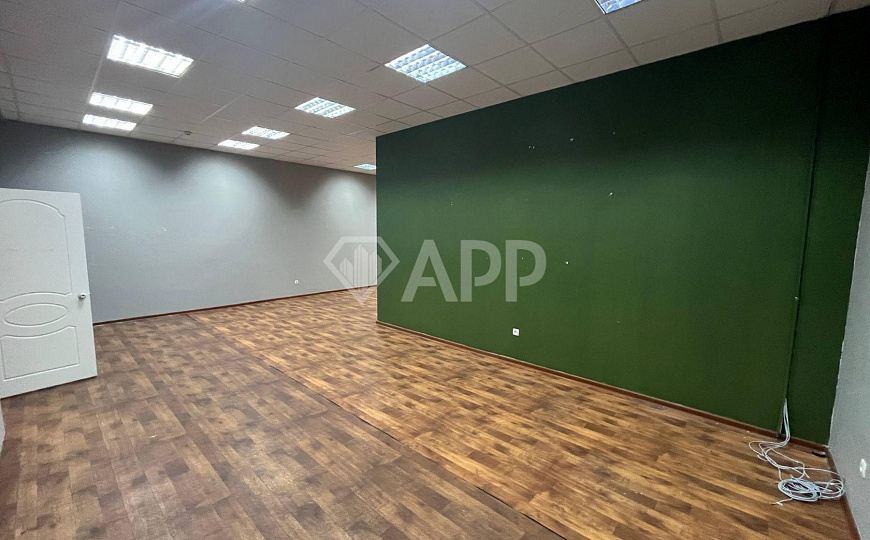 Сдам офисное помещение, 92 м² фото