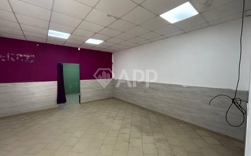 Помещение. Земля. Центр. Строительство фото