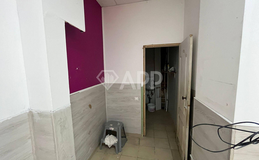 Помещение. Земля. Центр. Строительство фото