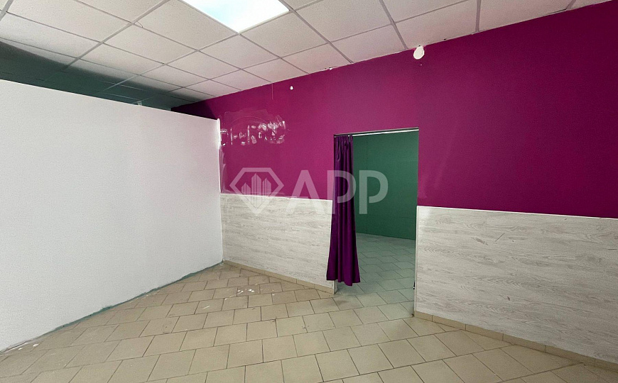 Помещение. Земля. Центр. Строительство фото