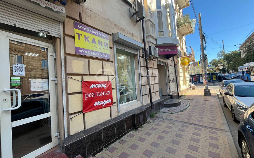 Помещение. Земля. Центр. Строительство фото