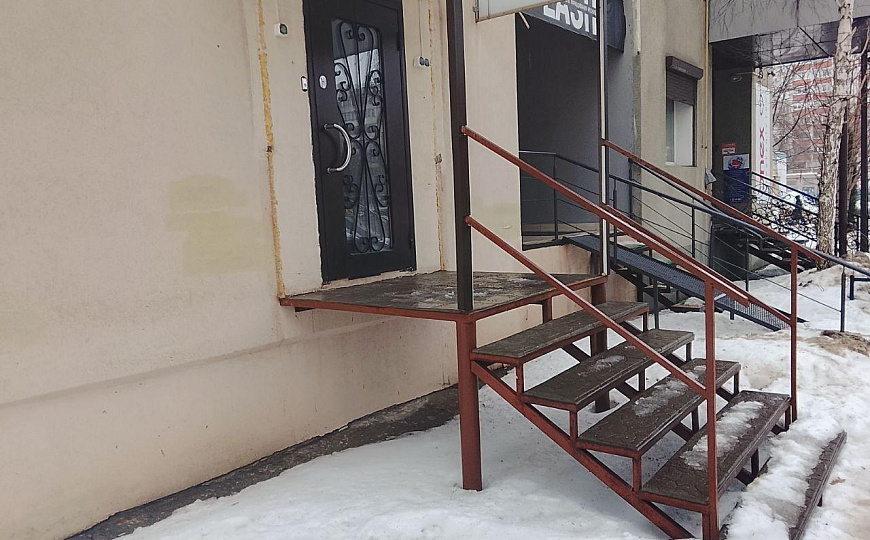 Сдаётся помещение в центре Энгельса, 62м². фото