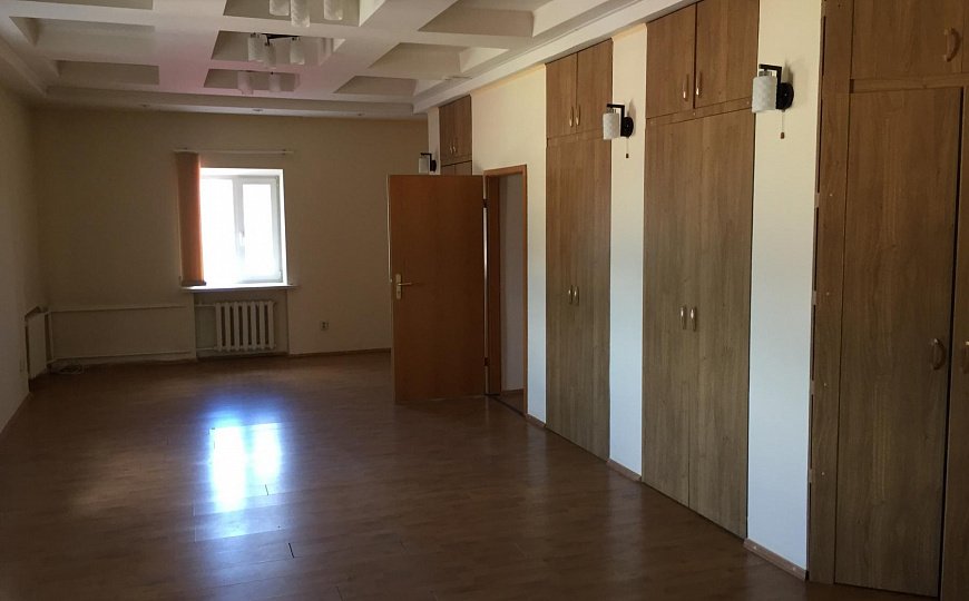 Сдам офисное помещение, 145 м² фото