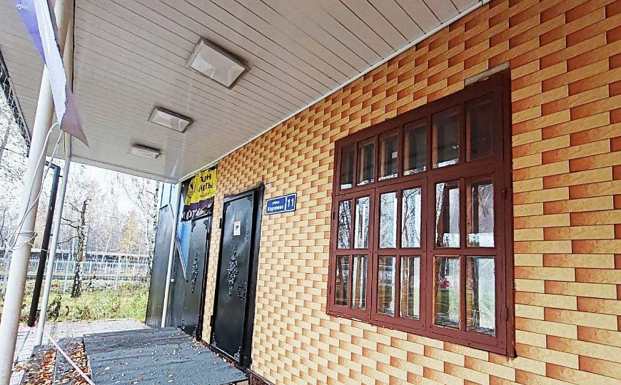 Помещение с отдельным входом 200 м² фото