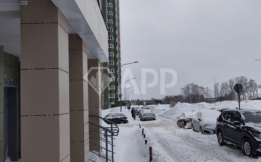 Сдаю 83 м² на трафике! фото