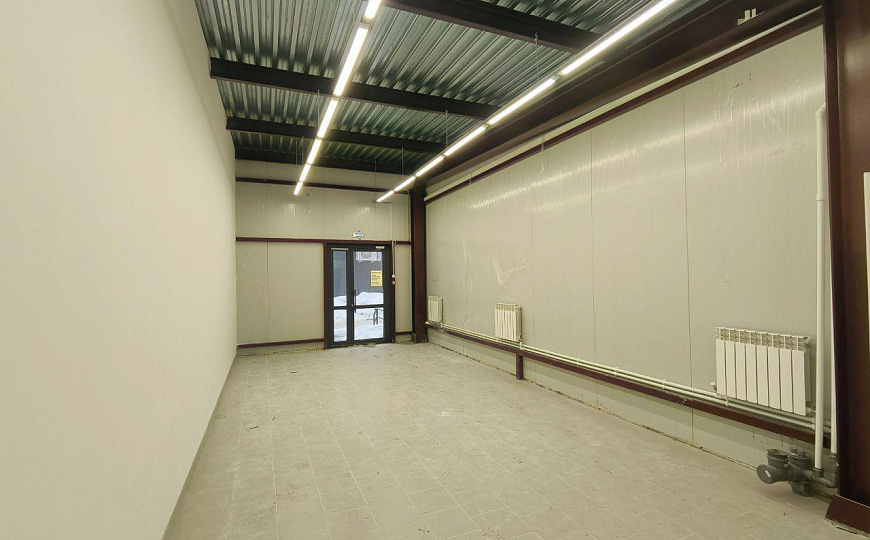 43 м2, на трафике Чижика, Fixprice, Апрель фото