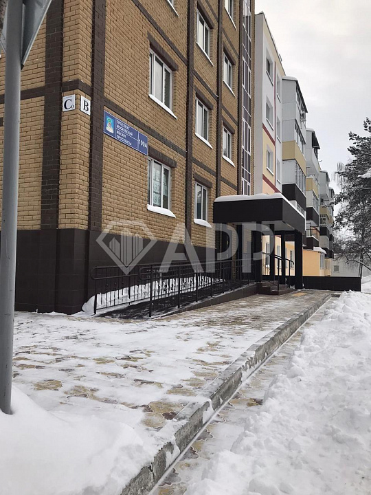  Офисное помещение в аренду  135м2 фото