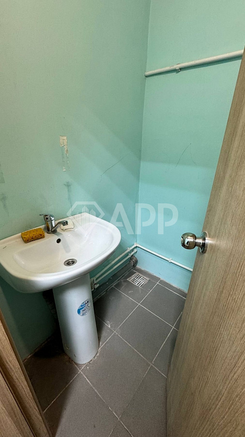  Офисное помещение в аренду  135м2 фото