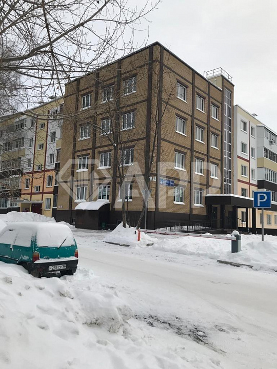  Офисное помещение в аренду  135м2 фото